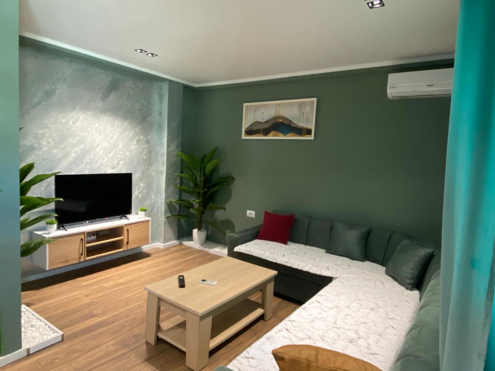Gjirokastër Novs Apartment3 מראה חיצוני תמונה